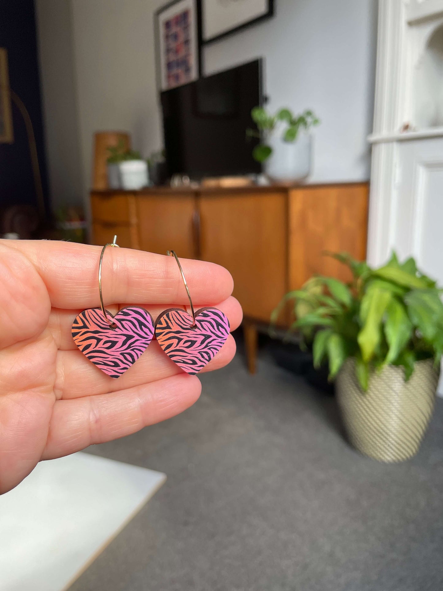 SAMPLE: Heart Hoop Earrings in Peach Tiger
